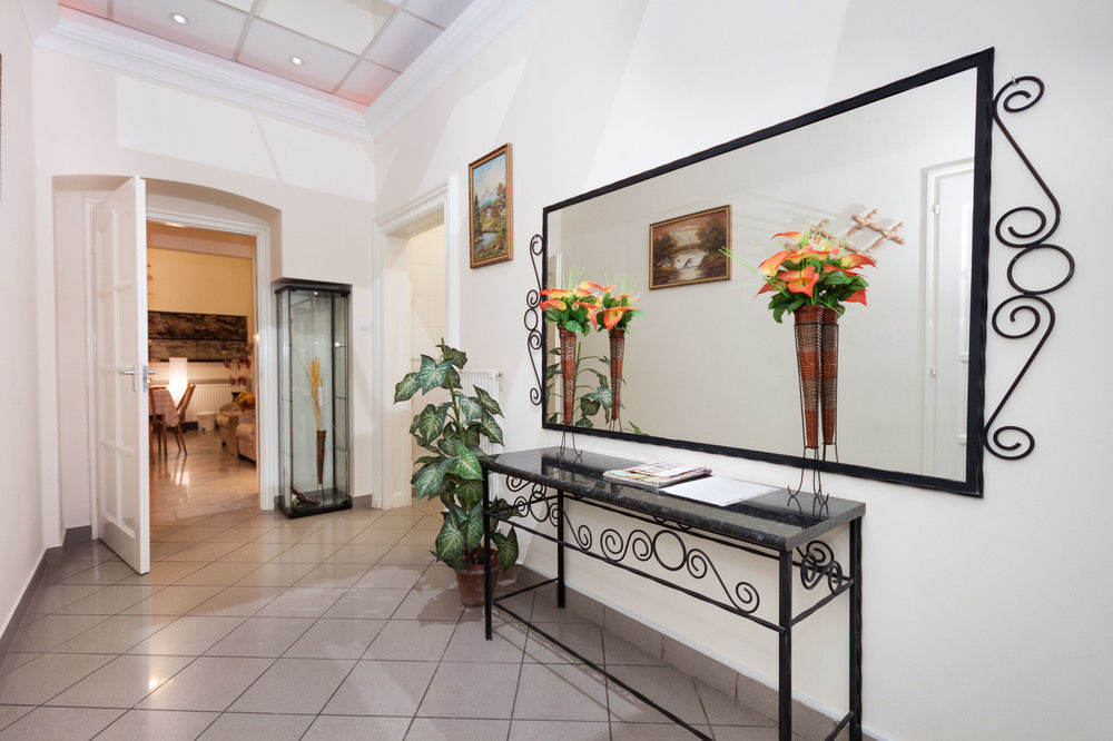 Grand Boulevard Apartments Budapest Exterior foto